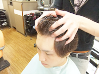 皮脂を取り除き、健康な頭皮へ!